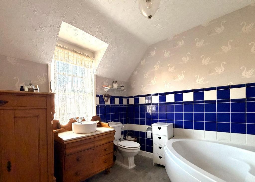 First Floor Bathroom