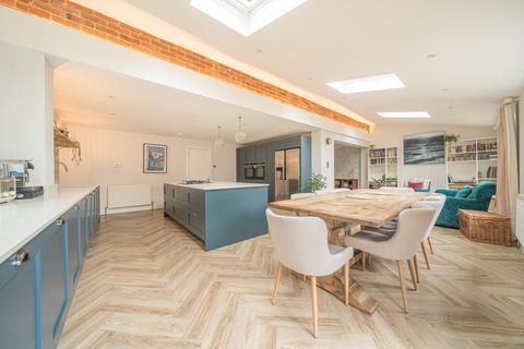 4 bedroom house for sale, Dell Road, Wokingham, RG40