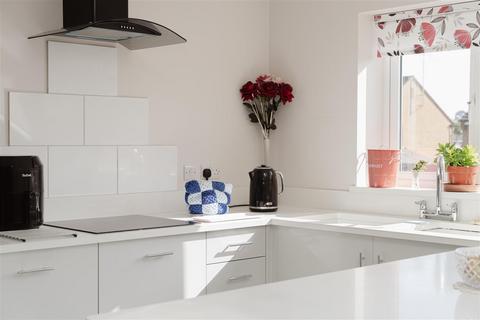 undefined, Stuart Road, Reigate