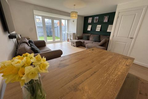4 bedroom townhouse for sale, Turnside Street, Buckingham MK18