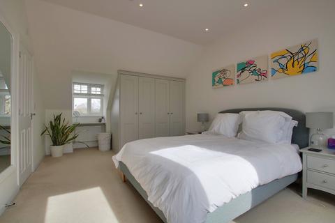 3 bedroom end of terrace house for sale, Ampfield, Romsey
