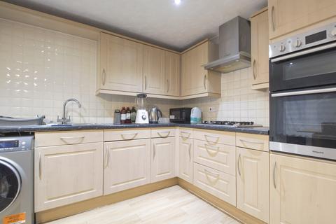 1 bedroom in a house share to rent, London SE28