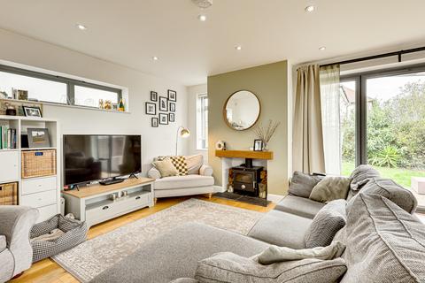 undefined, Prittlewell Chase, Westcliff-on-sea, SS0