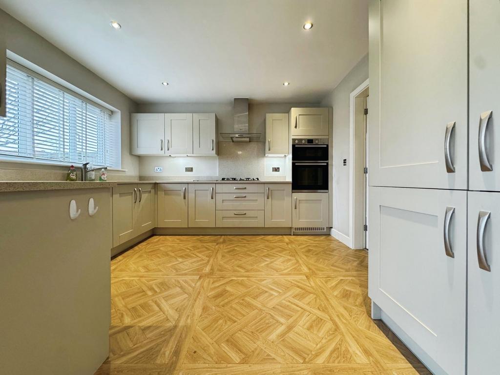 Kitchen Family Room