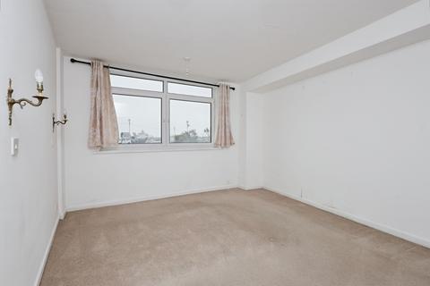 2 bedroom ground floor flat for sale, Royal Parade, Eastbourne