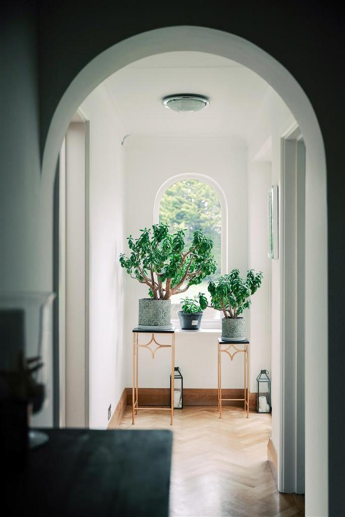 HOLLY HOUSE (20).jpg