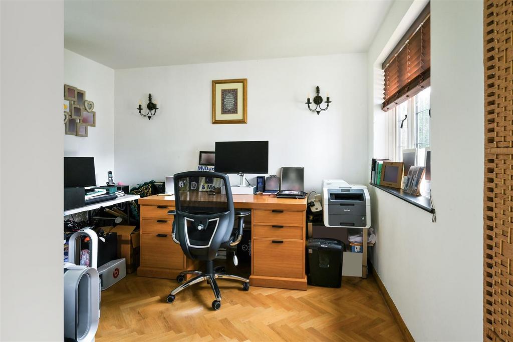 HOLLY HOUSE (24).jpg