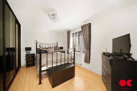 undefined, London Road, Romford RM7