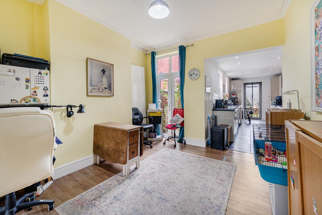 28 CROSFIELD STREET (20 of 53).jpg