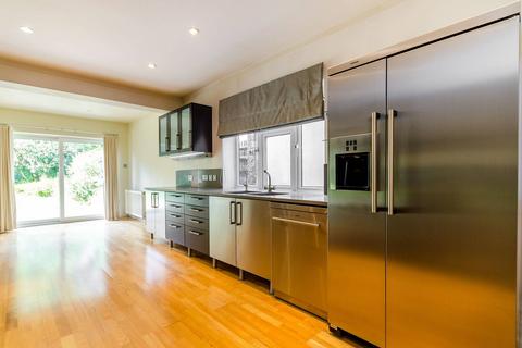 undefined, Traps Lane, Coombe, New Malden, KT3