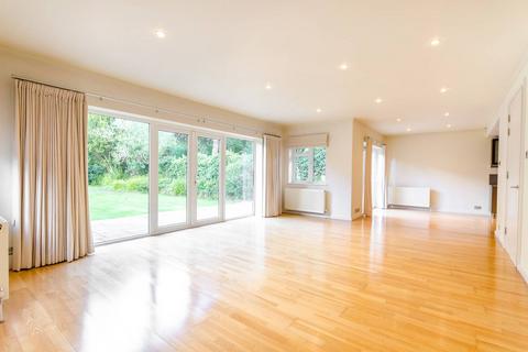 undefined, Traps Lane, Coombe, New Malden, KT3