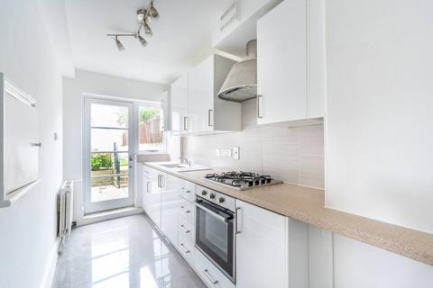 3 bedroom flat to rent, Colville Road, Westbourne Grove, London, W11