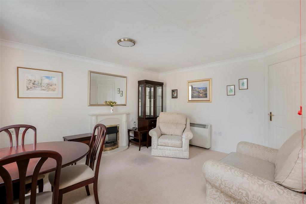 Flat 12, Kingstone Court 2176-1.jpg
