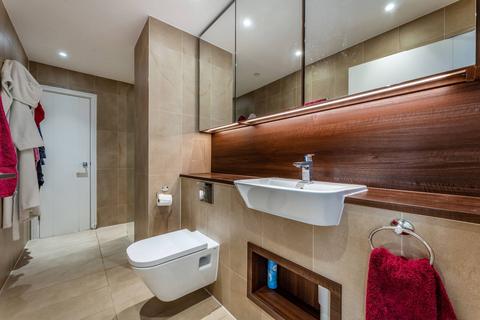 2 bedroom flat to rent, Wandsworth Road, SW8, Nine Elms, London, SW8