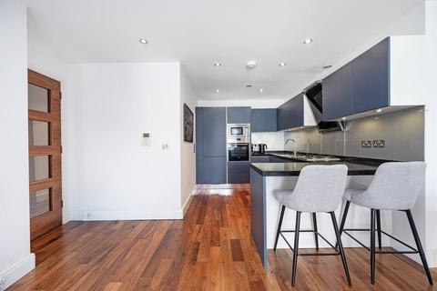 1 bedroom flat for sale, Cheltenham House, Commercial Road, Whitechapel, London, E1