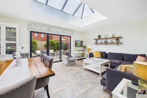 undefined, Sanderling Way, Porthcawl CF36