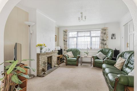 undefined, Highbanks Close, Welling, Kent, DA16