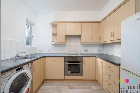 2 bedroom apartment to rent, 24 - 26 Friern Park, North Finchley, London