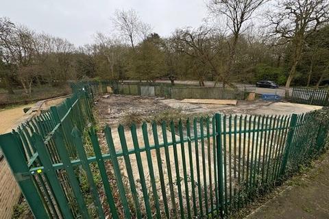 Land to rent, Charter Rd Woodford Green IG8 9