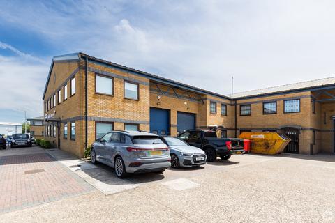 Warehouse to rent, Castle Rd Sittingbourne ME10 3BG