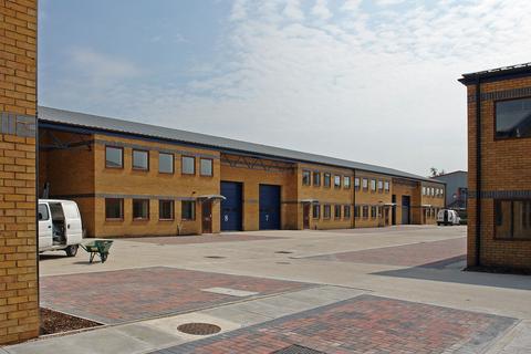 Warehouse to rent, Castle Rd Sittingbourne ME10 3BG
