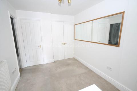 undefined, Coombe Road, New Malden