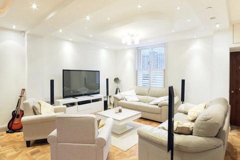 undefined, Cairns Road, London SW11