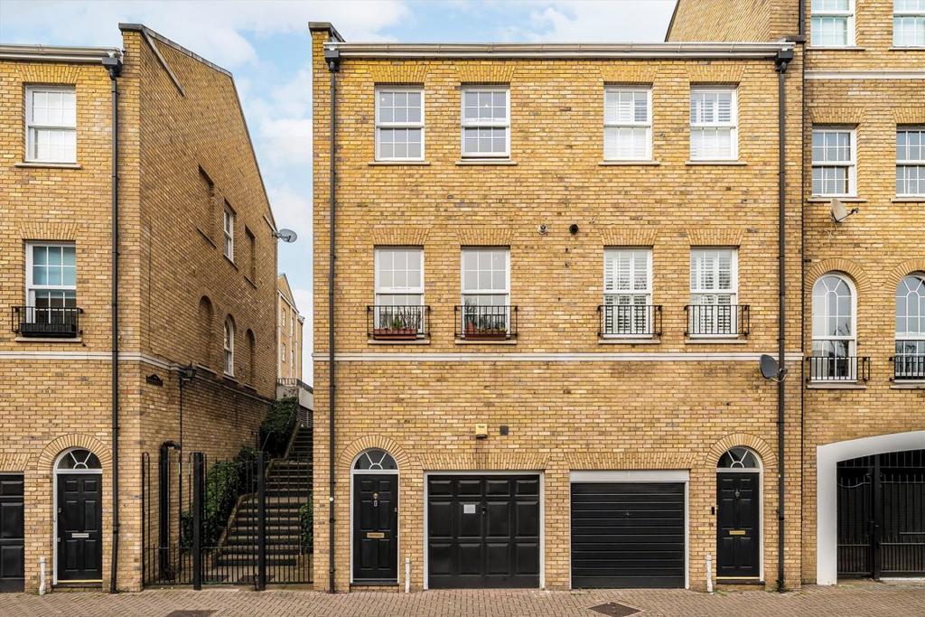 Detached house exterior, garage