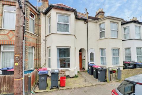 undefined, Rayleigh Avenue, Westcliff-on-sea, SS0