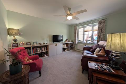 4 bedroom detached house for sale, Hodgson Avenue, Leiston