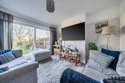 3 bedroom semi-detached house for sale, 19 Clee Avenue, Kidderminster