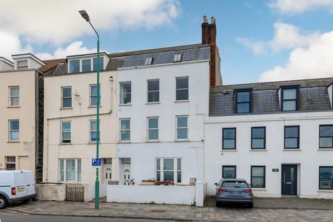 undefined, St. Georges Esplanade, St. Peter Port, Guernsey, Channel Islands