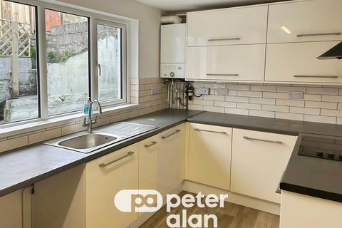 3 bedroom property to rent, Pantyscallog Houses, Merthyr Tydfil, CF48
