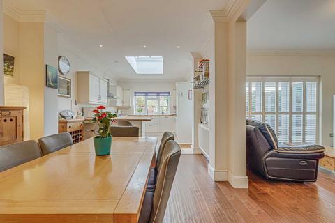 4 bedroom detached house for sale, The Broadway, Southend-on-sea, SS1
