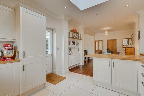 4 bedroom detached house for sale, The Broadway, Southend-on-sea, SS1