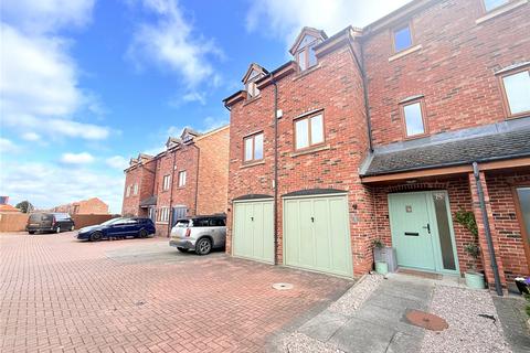 5 bedroom semi-detached house for sale, Little Orchard, Goole DN14