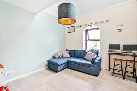 undefined, Veryan, Woking, Surrey, GU21