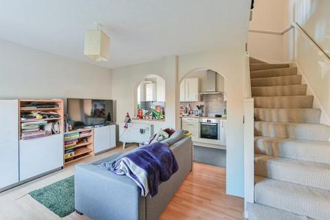 1 bedroom flat for sale, Aubyn Square, London, SW15
