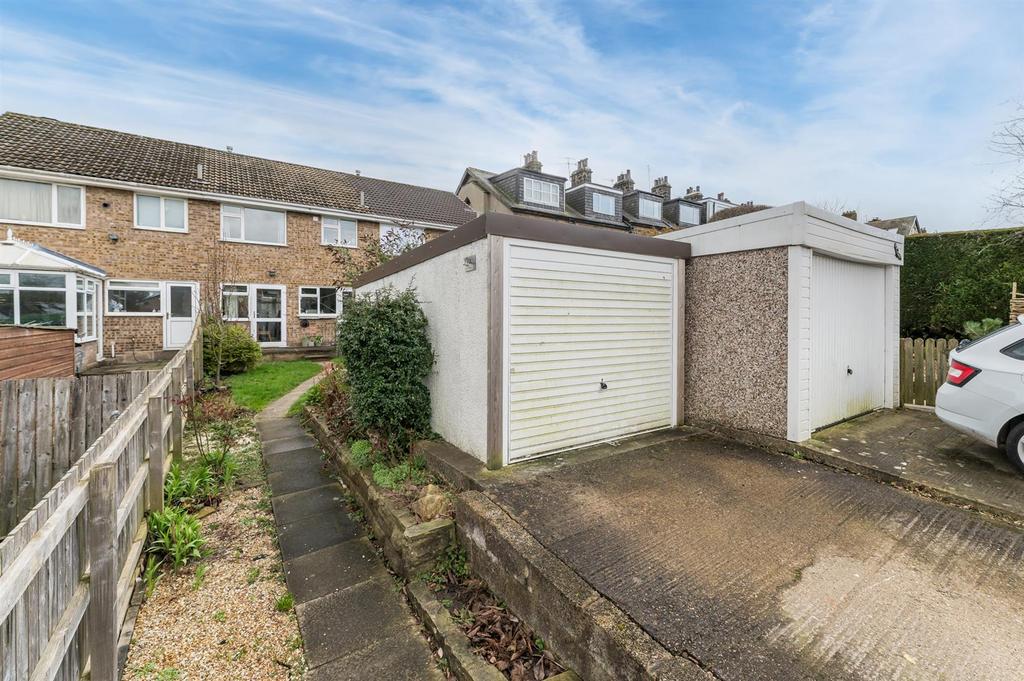 Garage &amp; Parking
