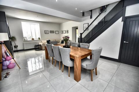 4 bedroom semi-detached house for sale, The Villas, Greencroft, Stanley