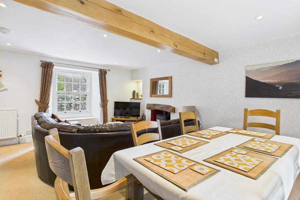 Living Dining Area
