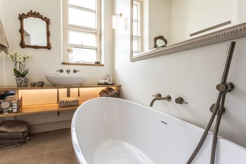 2 bedroom apartment for sale, Kingsway, Hove
