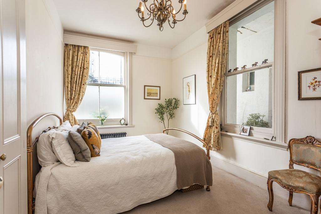1, 171 Kingsway-48