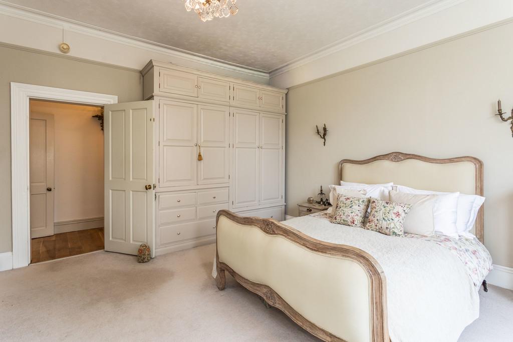 1, 171 Kingsway-40
