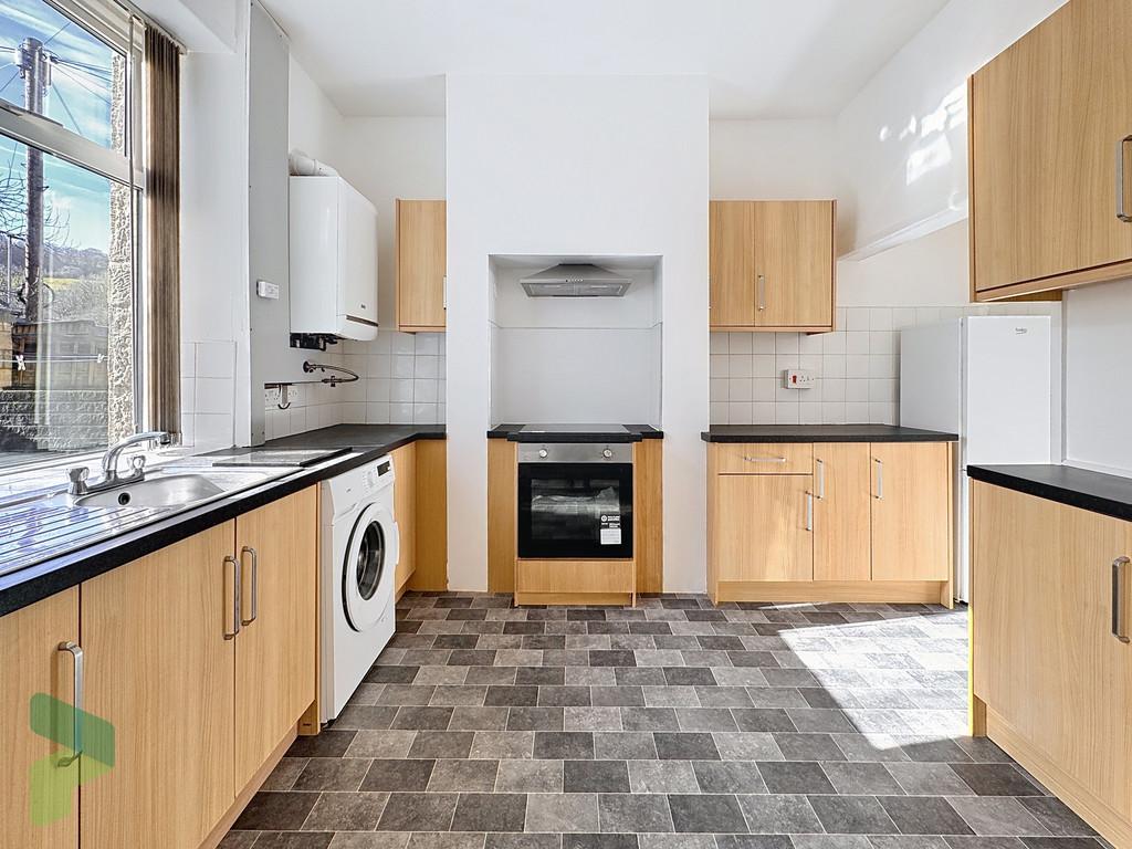 Fitted kitchen