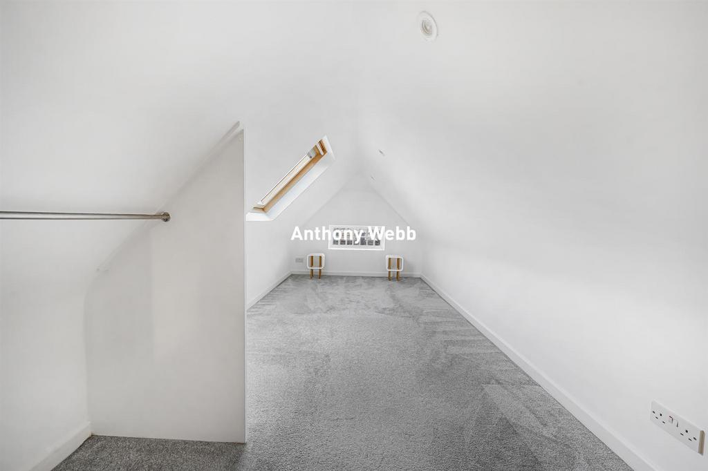 Loft/bedroom