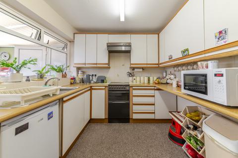 2 bedroom detached bungalow for sale, The Links, Gwernafield