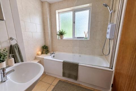2 bedroom apartment for sale, Dorchester Road, Weymouth