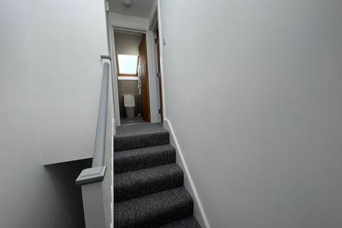 2 bedroom apartment to rent, Naylor Road, London SE15