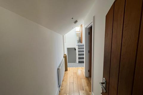 2 bedroom apartment to rent, Naylor Road, London SE15